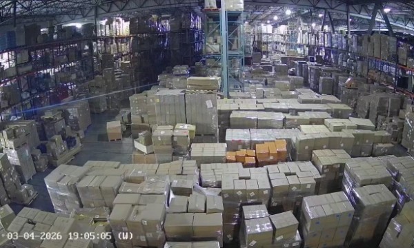 上海FBA头程物流：海运空运如何选择更划算